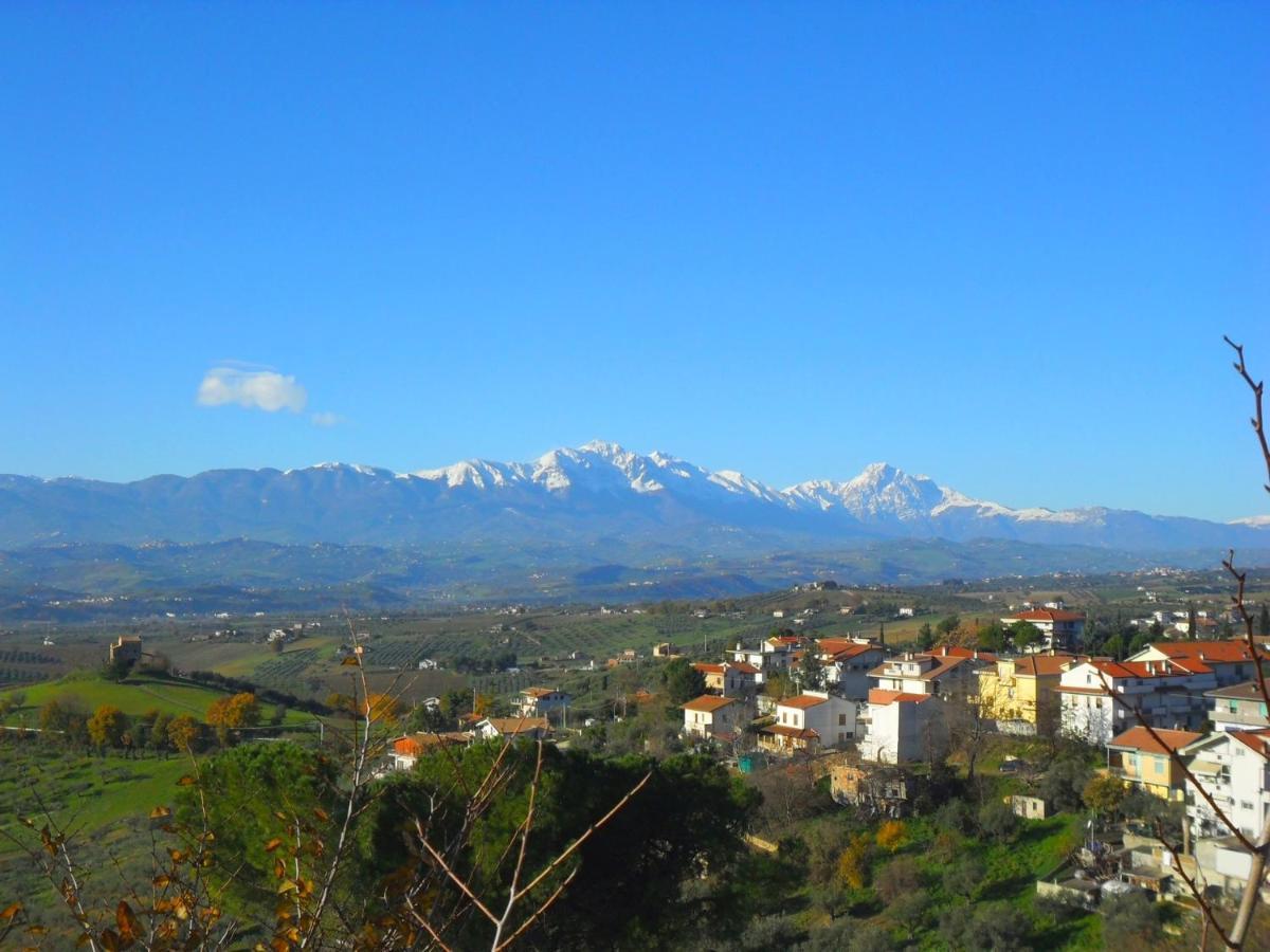 A Due Passi Dal Borgo Città Sant'Angelo Exterior foto